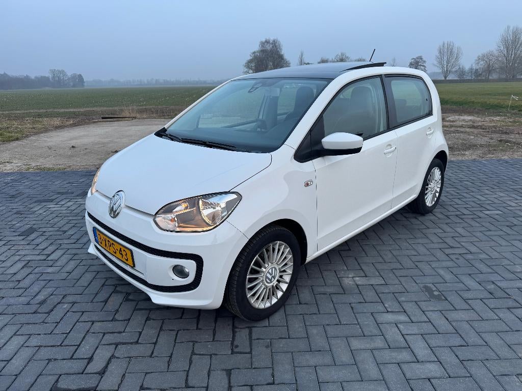 Volkswagen up! 1.0 50KW/68PK 5-DRS Ecofuel 2014 Wit, Auto's, Voorwielaandrijving, Euro 5, Stof, 37 €/maand