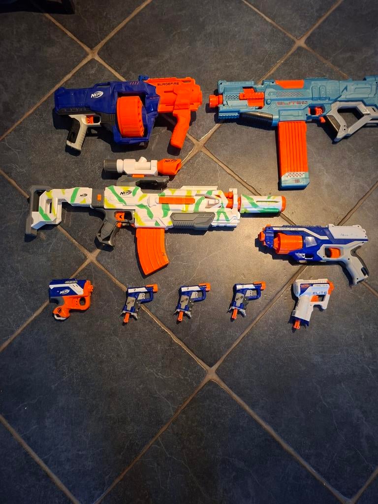 Nerf pistolen en geweren, Kinderen en Baby's, Speelgoed | Buiten | Actiespeelgoed, Ophalen of Verzenden, Gebruikt