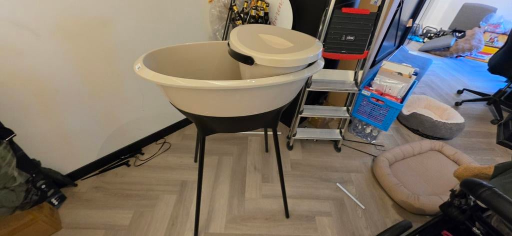 Luma badset compleet met emmer en badinzet voor newborn, Ophalen of Verzenden, Zo goed als nieuw, Badje