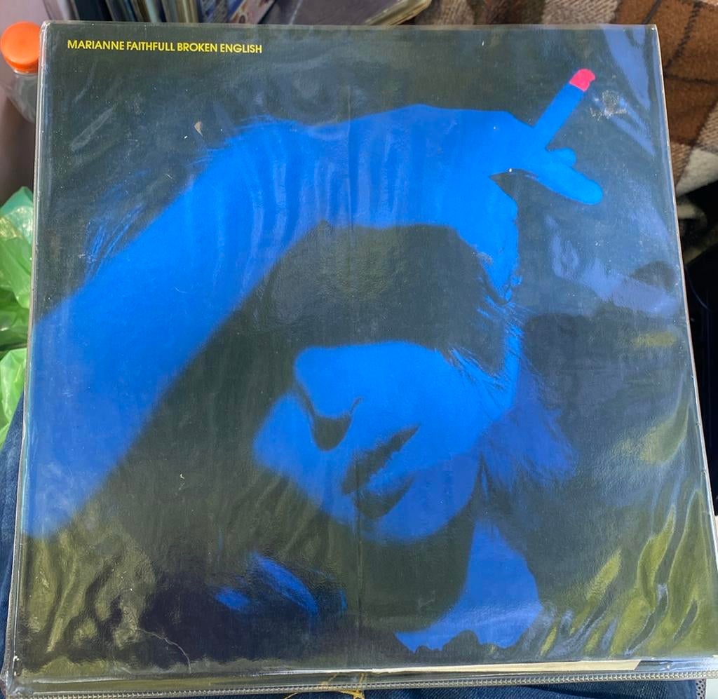Marianne Faithfull broken lp, Cd's en Dvd's, Ophalen of Verzenden, Zo goed als nieuw, Overige formaten, Poprock