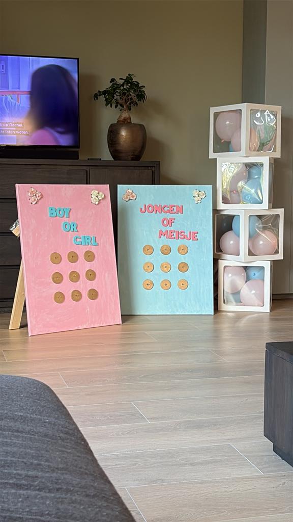 3 op een rij genderreveal bord, Ophalen, Zo goed als nieuw, Jongetje of Meisje