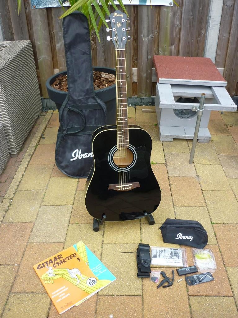 Ibanez V50 NJP akoestische gitaar met diverse accessoires, Muziek en Instrumenten, Snaarinstrumenten | Gitaren | Akoestisch, Ophalen