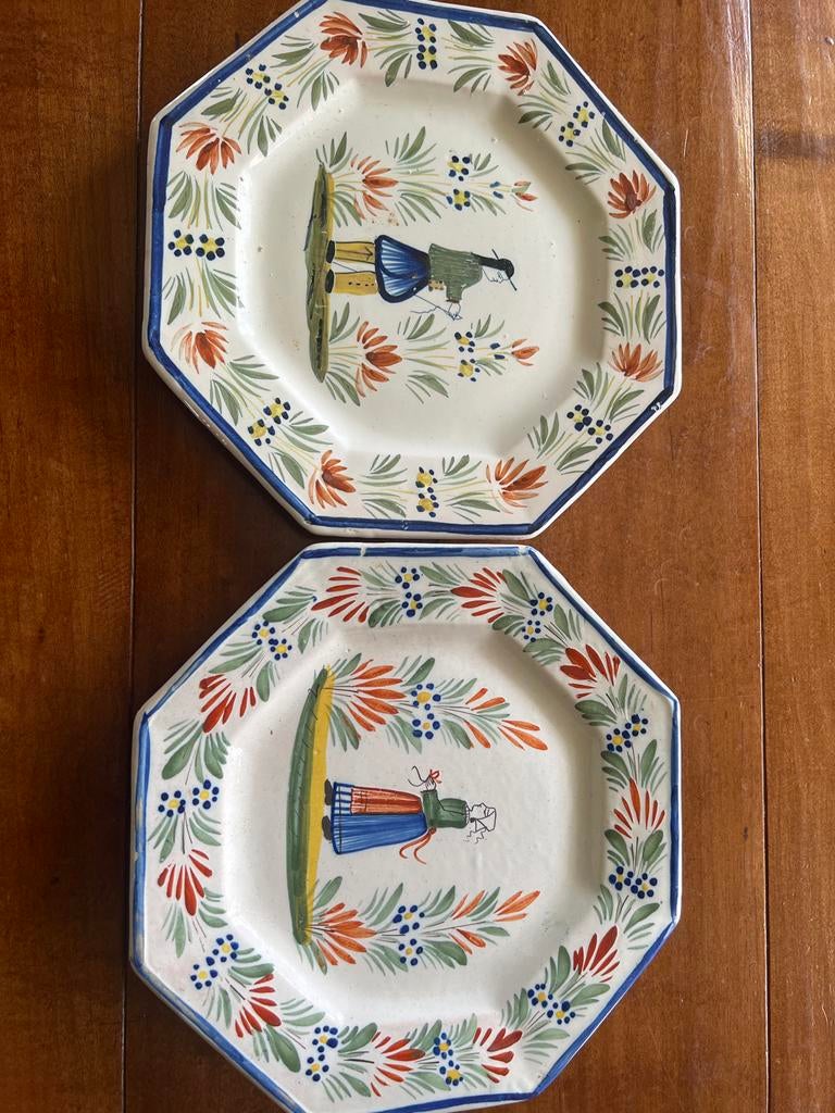 Set van 2 antieke handgeschilderde faience borden, Antiek en Kunst, Ophalen of Verzenden