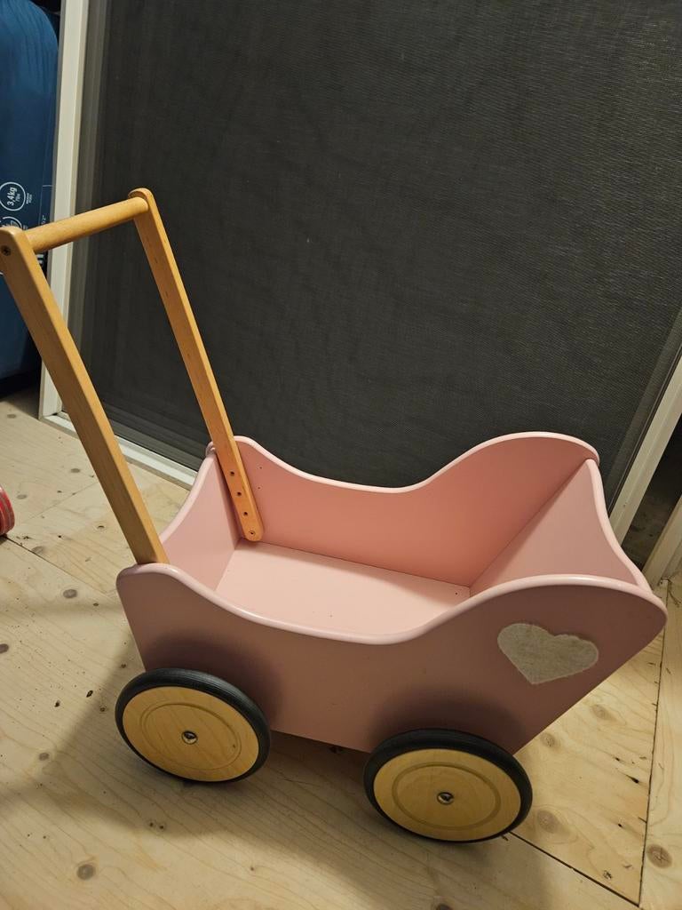 Roze houten loopwagen / poppenwagen met hartje, Ophalen, Gebruikt, Overige typen