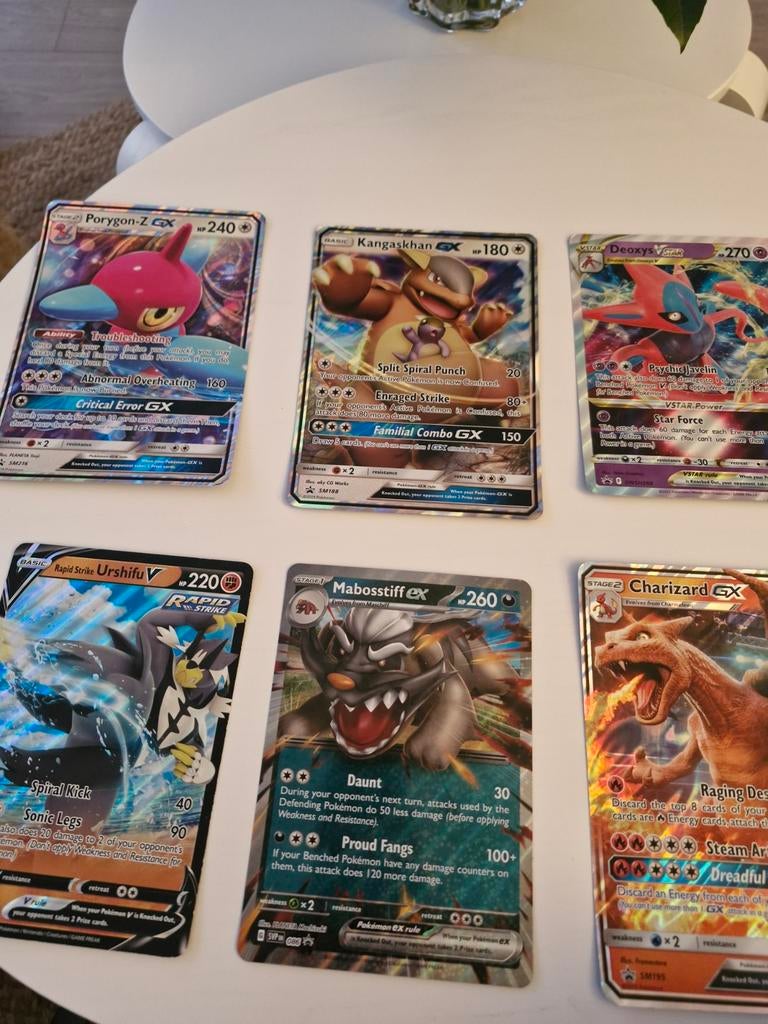 Pokémon kaarten GX en V, Ophalen of Verzenden, Meerdere kaarten