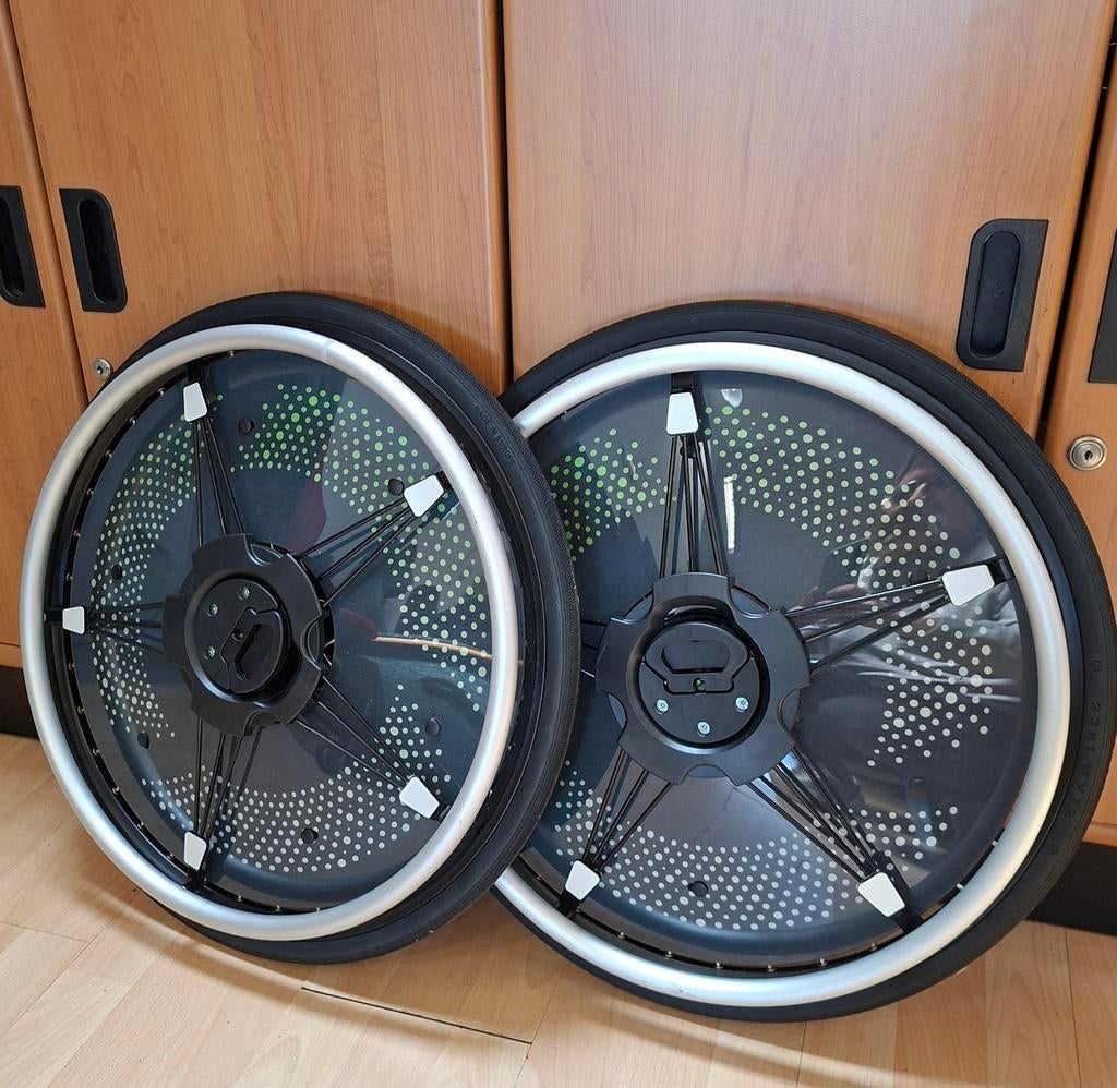 EasyWheels, mechanisch aandrijfsysteem voor rolstoel, Ophalen of Verzenden, Zo goed als nieuw, Handbewogen rolstoel