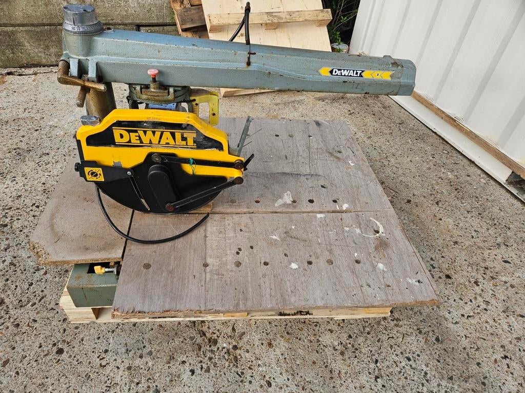 DeWalt Radiaalzaag - Werking Onbekend, Gebruikt, DeWalt, 70 mm of meer, Ophalen of Verzenden