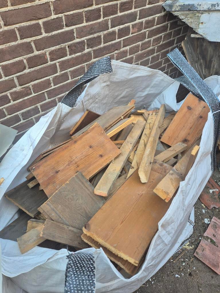 Gratis stookhout voor kachel of paasvuur, Minder dan 3 m³, Ophalen