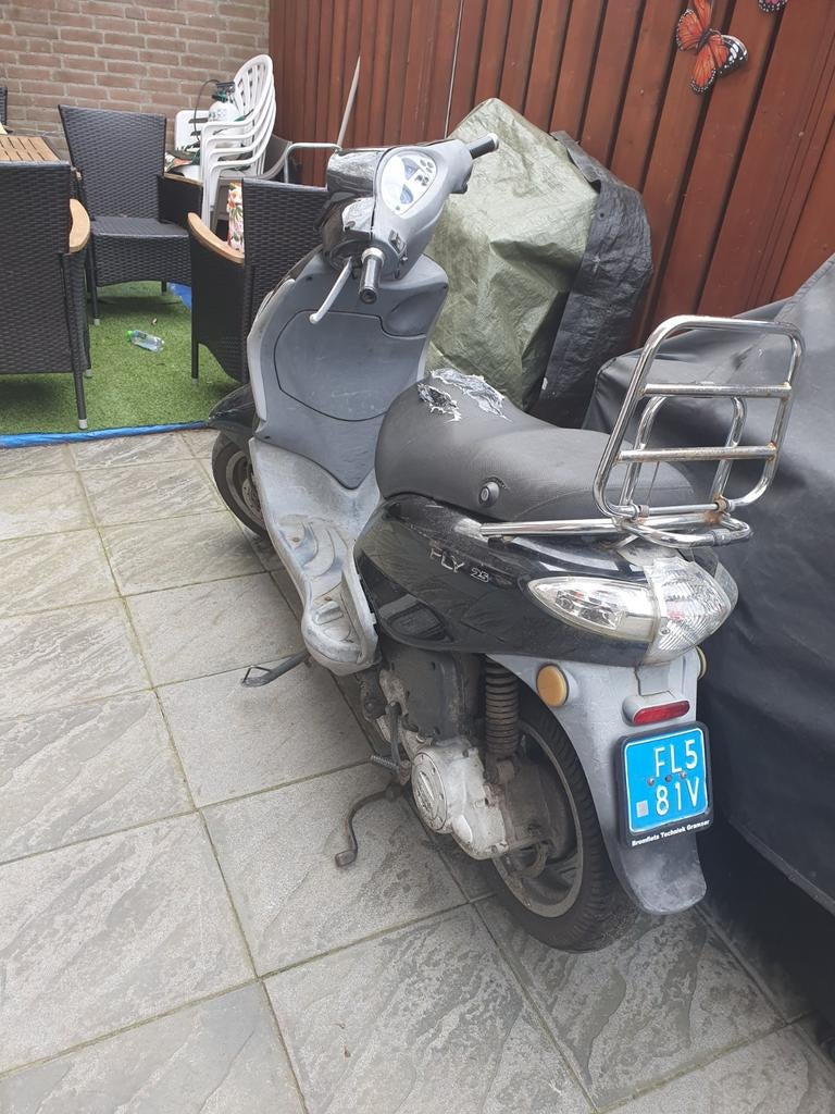 Piaggio Fly 25 scooter - opknapper/sloop, Fietsen en Brommers, Brommeronderdelen | Scooters, Ophalen of Verzenden
