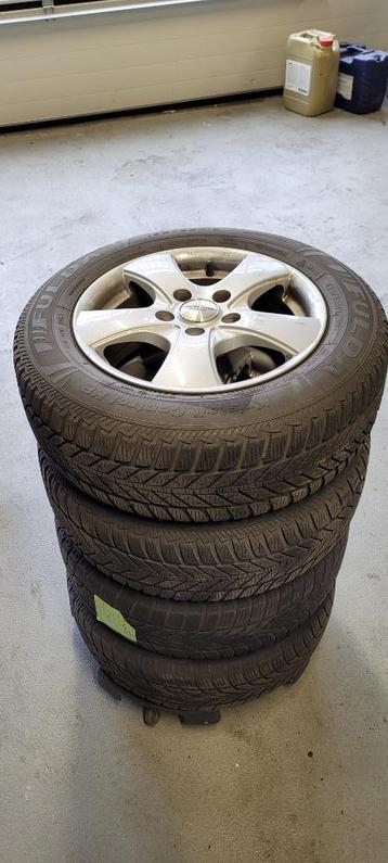 Kia Venga winterset 15 inch 195/65-15 banden beschikbaar voor biedingen