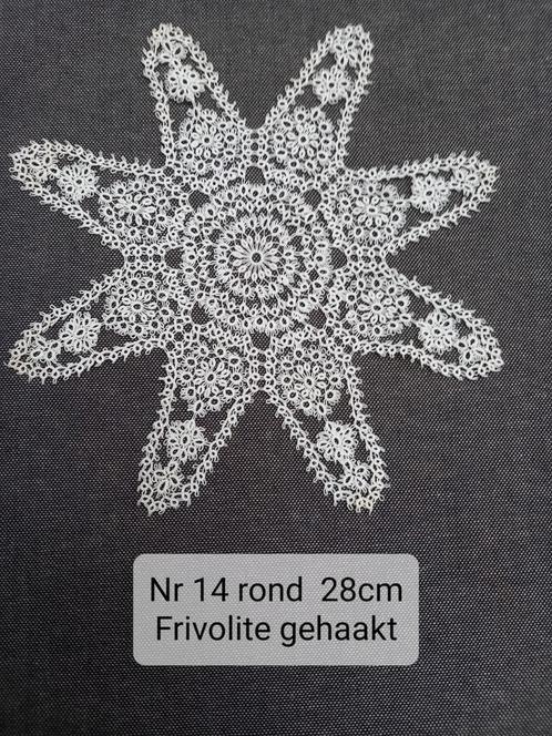Vintage frivolité gehaakt tafelkleed jaren '70 nr 14., Huis en Inrichting, Tafelkleden, Gebruikt, Binnen, Ophalen of Verzenden