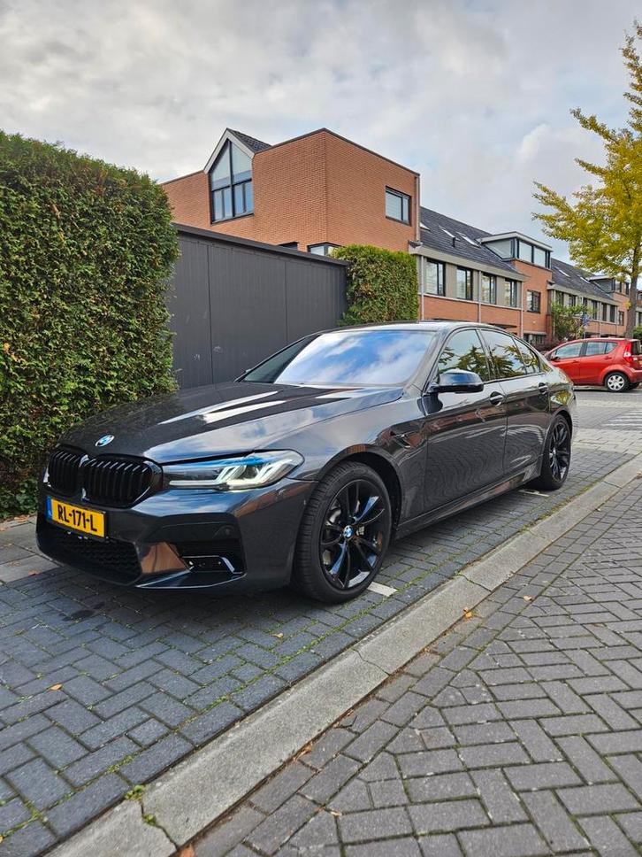 BMW 535i M-Sport | Vol opties | Head-up | Harman Kardon, Auto's, BMW, Bedrijf, 5-Serie, 360° camera, 4x4, ABS, Achteruitrijcamera
