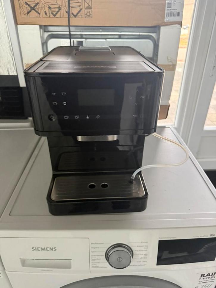 Miele koffie machine  gebruikt, Witgoed en Apparatuur, Koffiezetapparaten, Gebruikt, Koffiebonen, Koffiemachine, 2 tot 4 kopjes