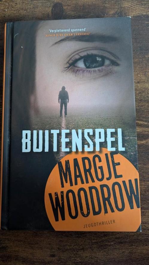 Margje Woodrow - Buitenspel, Boeken, Kinderboeken | Jeugd | 13 jaar en ouder, Zo goed als nieuw, Ophalen of Verzenden