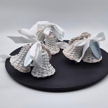 Kerstboomversiering beschikbaar voor biedingen