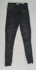 Zwarte spijkerbroek maat 36 s met scheurtjes broeken jeans, W28 - W29 (confectie 36), Ponza plus denim, Zo goed als nieuw, Zwart