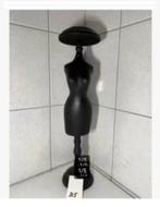 Mooie body hoedenstandaard voor pet muts kraag e.d. 39 cm, Ophalen of Verzenden