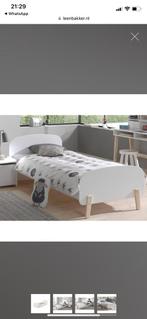 Bed 90x200cm, Huis en Inrichting, Slaapkamer | Bedden, 90 cm, Eenpersoons, Zo goed als nieuw, Hout