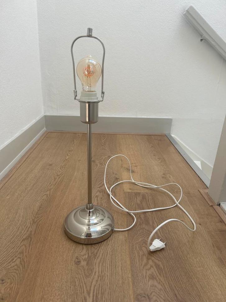 Stijlvolle Tafellamp, Huis en Inrichting, Lampen | Vloerlampen, Zo goed als nieuw, Minder dan 100 cm, Metaal, Ophalen