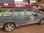 Volvo V70 2.5 1998 Groen, Auto's, Voorwielaandrijving, 74 €/maand, 4 cilinders, 1434 kg