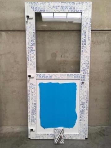 Kunststof buitendeur 98 x 215 1/2 glas beschikbaar voor biedingen