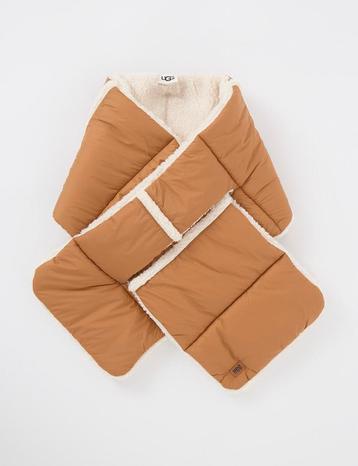 Mooie UGG sjaal (nieuw!!!) met prijskaartje beschikbaar voor biedingen