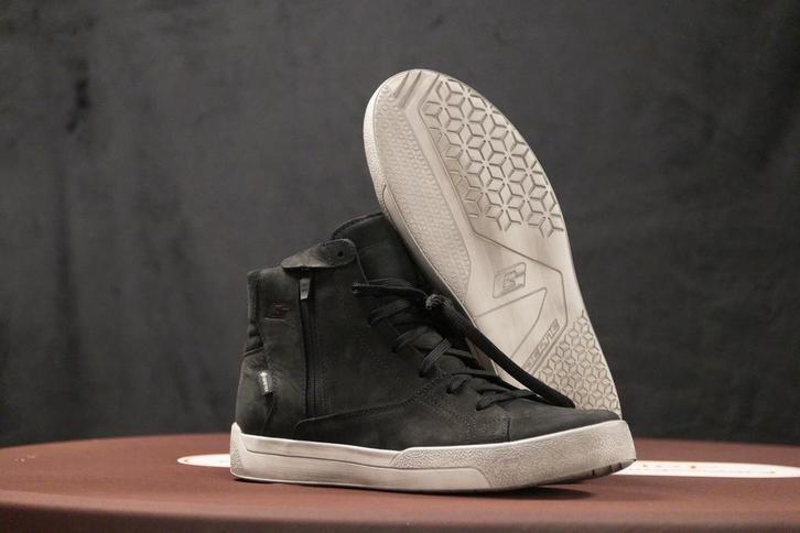 MOTOR SNEAKERS GORETEX slechts€ 199,-, Motoren, Kleding | Motorkleding, Overige typen, Heren, Nieuw met kaartje, Ophalen of Verzenden