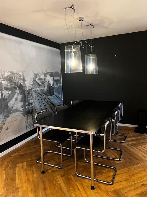 Gispen in goede staat. Incl. Stoelen. Lampen ook te koop., Huis en Inrichting, Tafels | Eettafels, Zo goed als nieuw, 50 tot 100 cm