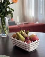 Keramiek mandje gevlochten/ fruitschaal, Porselein of Keramiek, Mand, Ophalen of Verzenden, Zo goed als nieuw