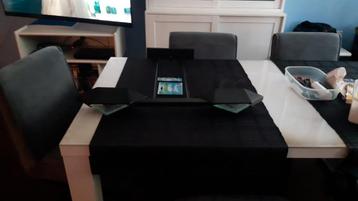 Plafondlamp zwart metaal met groen glas. beschikbaar voor biedingen