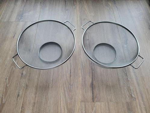 Twee grote zeven met 2 handvatten, Huis en Inrichting, Keuken | Keukenbenodigdheden, Nieuw, Ophalen of Verzenden