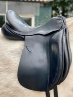 Dresuurzadel 17,5 inch, Dieren en Toebehoren, Paarden en Pony's | Zadels, Ophalen, Zo goed als nieuw, Dressuur