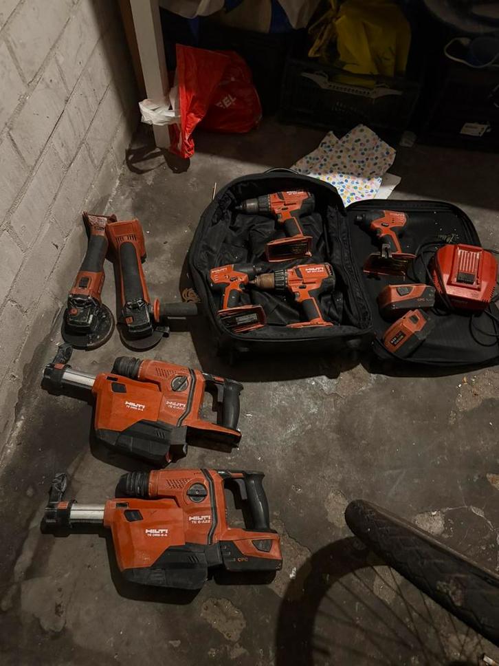 Hilti gereedschap werkt 100% !, Doe-het-zelf en Verbouw, Gereedschap | Handgereedschap, Gebruikt, Ophalen of Verzenden