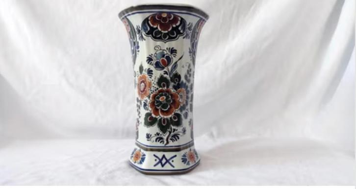 Vaas Delft polychroom Holland Handwerk - 2 stuks, Antiek en Kunst, Curiosa en Brocante, Ophalen of Verzenden