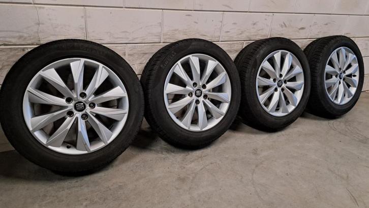 Lichtmetalen velgen Seat Ateca Karoq T-Roc Passat 215/55/17, Auto-onderdelen, Banden en Velgen, Banden en Velgen, All Season, 17 inch
