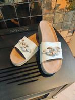 Leren slippers maat 40 - nette staat, Ophalen of Verzenden, Zo goed als nieuw, Wit, Slippers