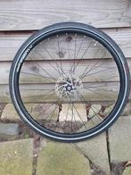 28 inch voorwiel met schijfrem, Fietsen en Brommers, Fietsonderdelen, Ophalen of Verzenden, Zo goed als nieuw, Algemeen, Band