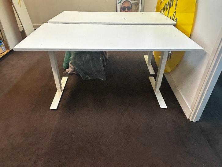 Ikea Trotten verstelbaar bureaus, Huis en Inrichting, Bureaus, Gebruikt, Stabureau, In hoogte verstelbaar, Ophalen