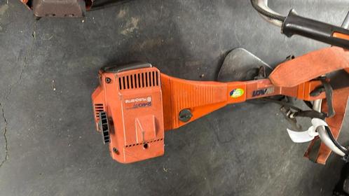 husqvarna bosmaaier nieuw gebruikt en demo van licht tot zwa, Tuin en Terras, Bosmaaiers, Gebruikt, Benzine, 10 tot 30 cm, Ophalen