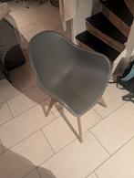 2 Grijze Kuipstoelen, Huis en Inrichting, Stoelen, Ophalen, Kunststof, Gebruikt, Twee