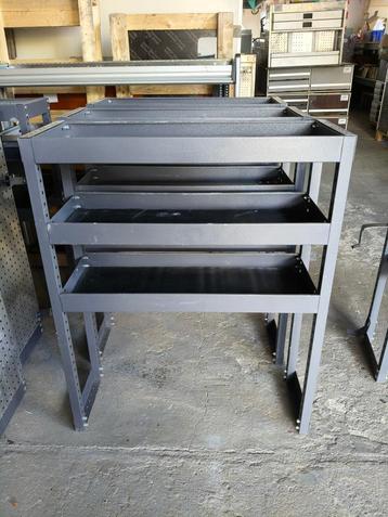 Kast (2453) L 94 B 32 H 116 € 119 (set) €249 beschikbaar voor biedingen