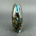 Labradoriet sculptuur uit Madagaskar, Verzamelen, Mineralen en Fossielen, Ophalen of Verzenden, Mineraal