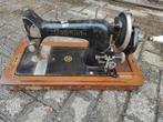 Antieke naaimachine, Antiek en Kunst, Ophalen