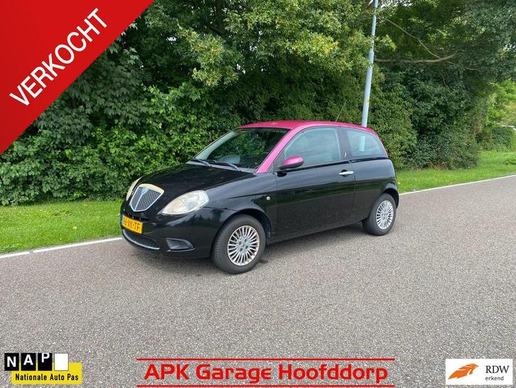 Lancia Ypsilon 1.2 Argento / nieuwe APK, Auto's, Lancia, Bedrijf, Ypsilon, ABS, Airbags, Airconditioning, Alarm, Centrale vergrendeling