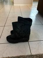 Mooie zwarte snow boots / moon boots. Mt 38, Jongen of Meisje, Ophalen of Verzenden, Laarzen, Zo goed als nieuw