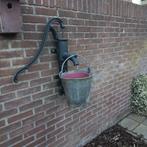 Gietijzeren Waterpomp met ijzeren emmer., Tuin en Terras, Waterpompen, Ophalen, Gebruikt, Handmatig, Overige typen