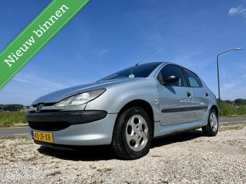 Peugeot 206 1.4 XR, BJ 2002, APK Oktober 2026, Zuinig beschikbaar voor biedingen