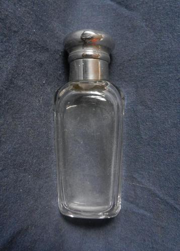 Achtzijde kristallen parfum fles flacon m zilveren dop h 9,8 beschikbaar voor biedingen