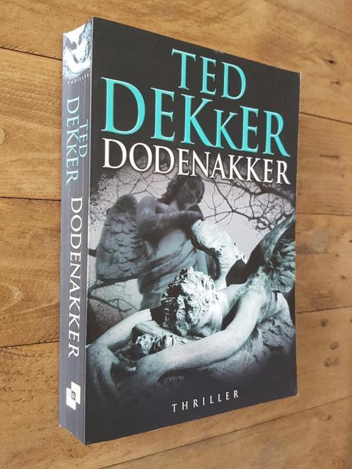 Dodenakker - Ted Dekker (christelijke thriller), Boeken, Thrillers, Zo goed als nieuw, Nederland, Ophalen of Verzenden