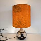 Vintage retro lamp West Germany Keramiek Bruin Oranje, Ophalen of Verzenden, Gebruikt, Stof, 50 tot 75 cm